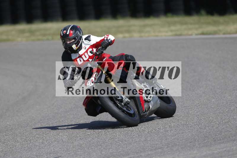 /21 17.06.2026  Ducati Schweiz Track Warmup ADR/Gruppe gelb/902